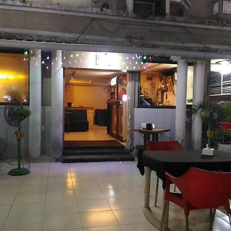 Hotel Palms Navi Mumbai Exterior foto