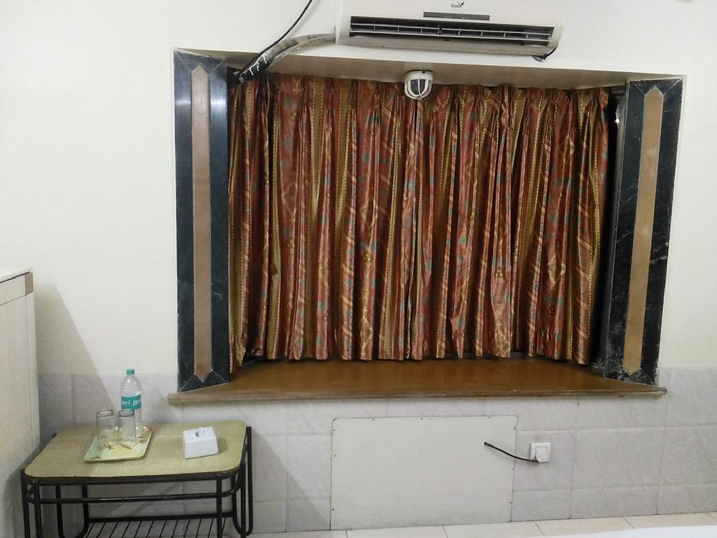 Hotel Palms Navi Mumbai Exterior foto